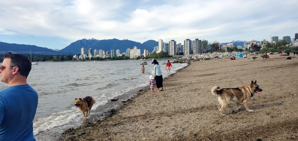 Hadden Park beaches in　Vancouver